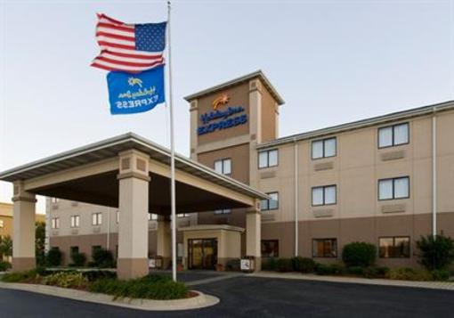 фото отеля Holiday Inn Express Marshall