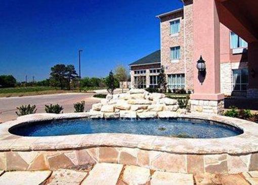 фото отеля Comfort Inn & Suites Near Lake Lewisville