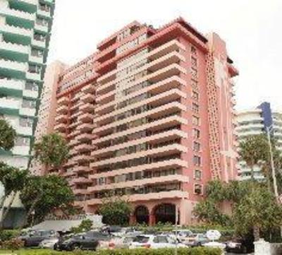 фото отеля Apartments at The Alexander