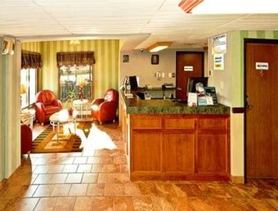фото отеля Super 8 Minneapolis Golden Valley