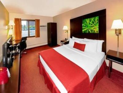фото отеля Super 8 Minneapolis Golden Valley