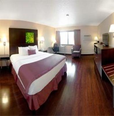 фото отеля Super 8 Minneapolis Golden Valley