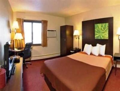 фото отеля Super 8 Minneapolis Golden Valley