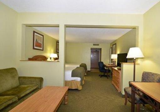 фото отеля Comfort Inn & Suites Black River Falls