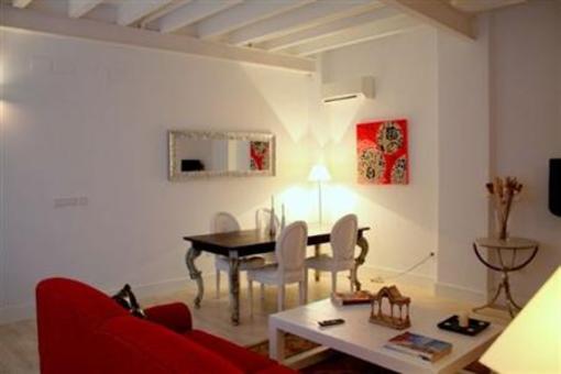 фото отеля Castellar Singular Apartments Seville