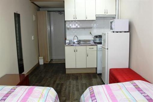 фото отеля Goldenpond Guesthouse
