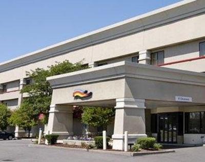 фото отеля Baymont Inn & Suites Roseville (Michigan)