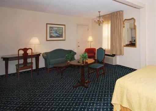 фото отеля Americas Best Value Inn Camelot Inn of Fairview Heights