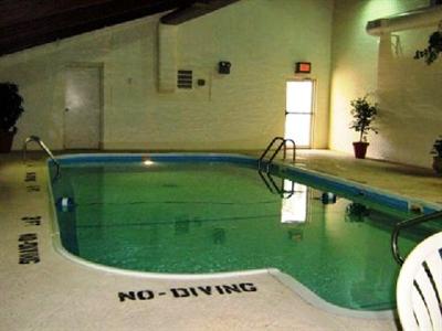 фото отеля Americas Best Value Inn Camelot Inn of Fairview Heights