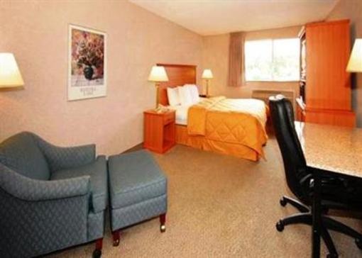 фото отеля Comfort Inn Kirkland