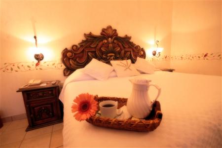 фото отеля Hostal los Pilares