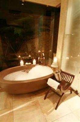 фото отеля Forest Suites Hotel