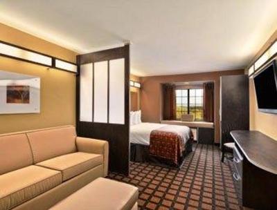 фото отеля Microtel Inn & Suites Sea World Lackland AFB