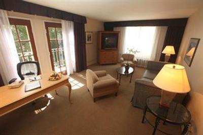 фото отеля Airtel Plaza Hotel and Conference Center