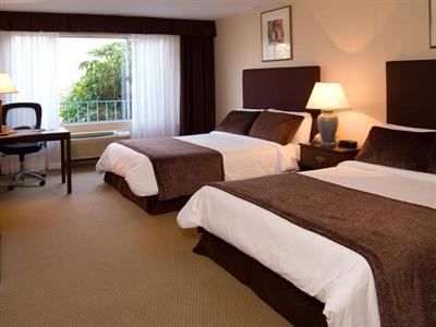 фото отеля Airtel Plaza Hotel and Conference Center