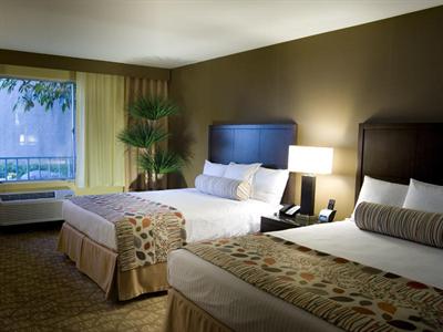 фото отеля Airtel Plaza Hotel and Conference Center