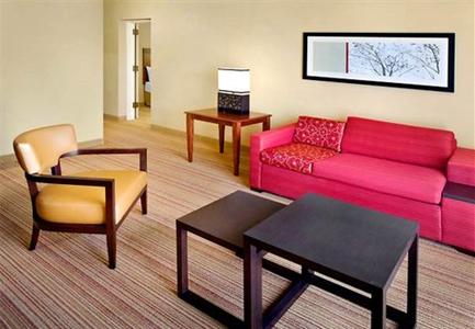 фото отеля Courtyard by Marriott Pittsburgh Airport