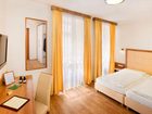 фото отеля Goldenes Theater Hotel