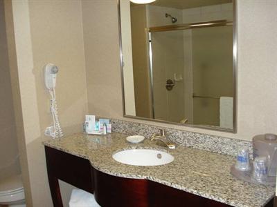 фото отеля Hampton Inn Lewisburg