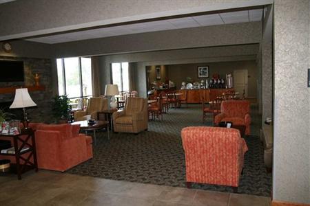 фото отеля Hampton Inn Lewisburg