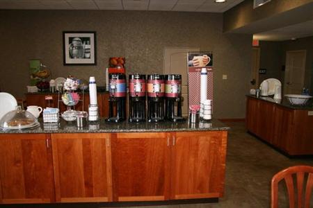 фото отеля Hampton Inn Lewisburg