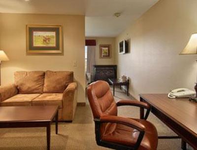 фото отеля Ramada Hotel Louisville East Shelbyville (Kentucky)