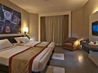 фото отеля Whispering Palms Beach Resort