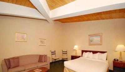 фото отеля BEST WESTERN PLUS Inn At Hampton