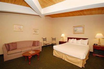 фото отеля BEST WESTERN PLUS Inn At Hampton