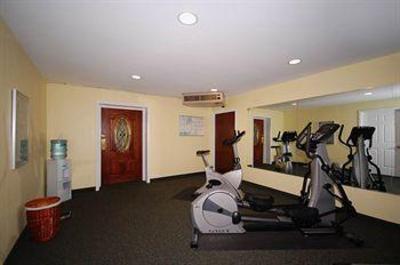 фото отеля BEST WESTERN PLUS Inn At Hampton
