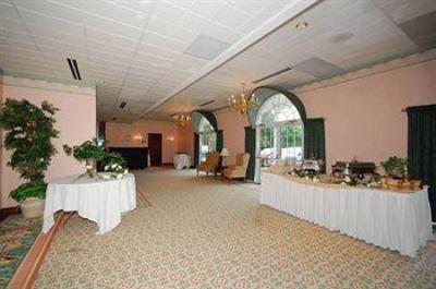 фото отеля BEST WESTERN PLUS Inn At Hampton