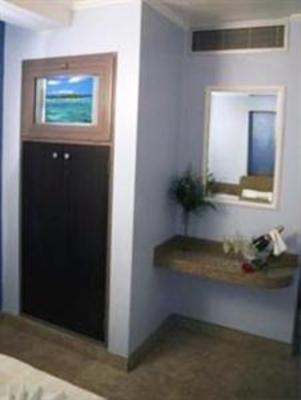 фото отеля Hotel Vistavila Suites