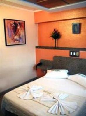 фото отеля Hotel Vistavila Suites