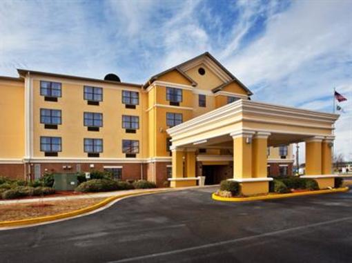 фото отеля Holiday Inn Express And Suites Byron