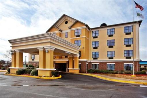 фото отеля Holiday Inn Express And Suites Byron