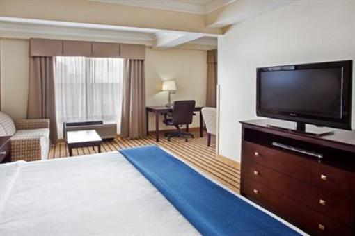 фото отеля Holiday Inn Express And Suites Byron