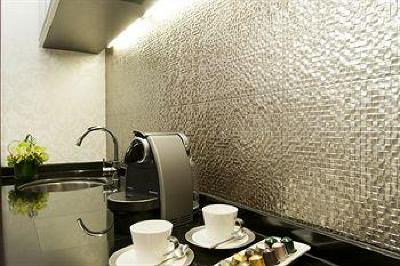 фото отеля The Mercer Hotel Hong Kong