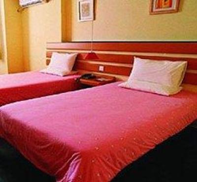 фото отеля Home Inn (Yancheng Yanma Road)