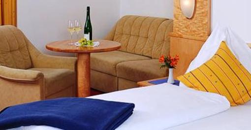 фото отеля Gasthof Goldenes Schiff Spitz an der Donau