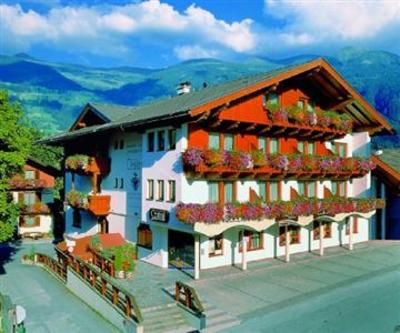 фото отеля Pension Central mit Landhaus Central Fugen