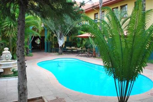 фото отеля Makalani Hotel Tsumeb