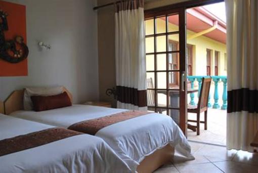 фото отеля Makalani Hotel Tsumeb