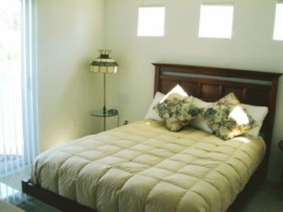 фото отеля Cayucos Pier View Suites