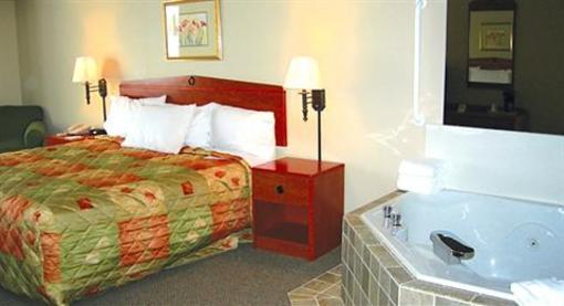 фото отеля AmericInn Hotel Greenville (Michigan)