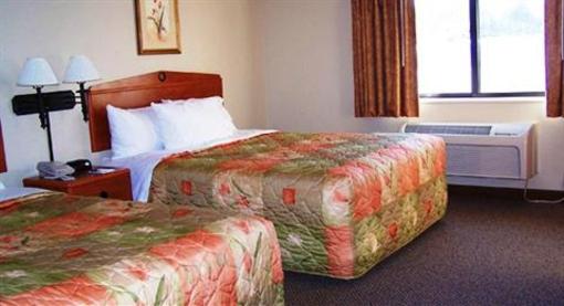 фото отеля AmericInn Hotel Greenville (Michigan)