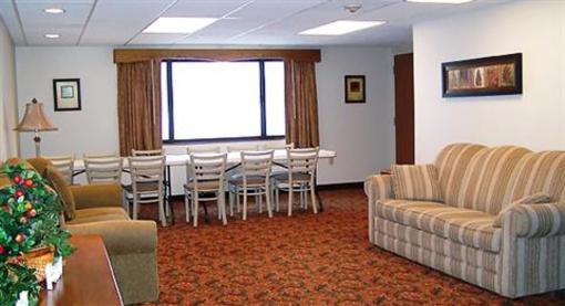 фото отеля AmericInn Hotel Greenville (Michigan)