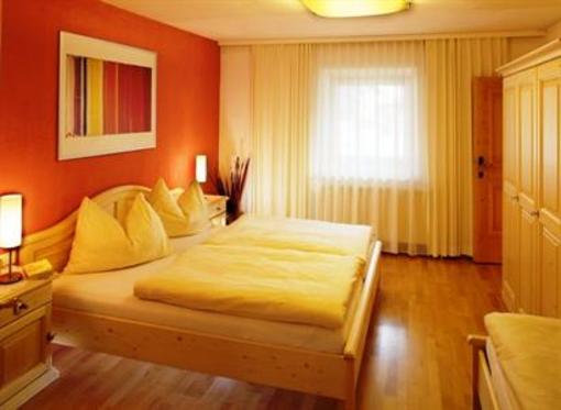 фото отеля Hechenbergerhof Apartment Bichlbach