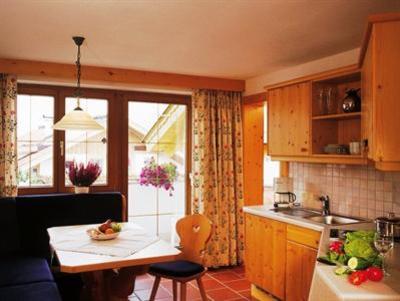 фото отеля Hechenbergerhof Apartment Bichlbach