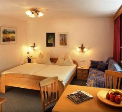фото отеля Hechenbergerhof Apartment Bichlbach