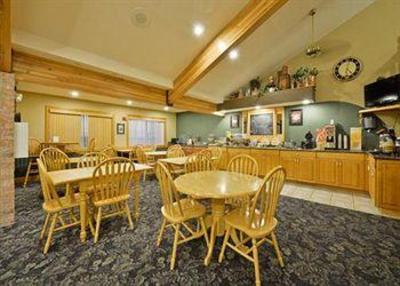 фото отеля AmericInn Motel & Suites Peosta